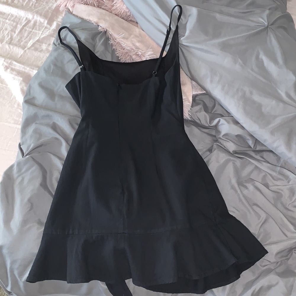 BLACK DRESS - Picture 2 of 6